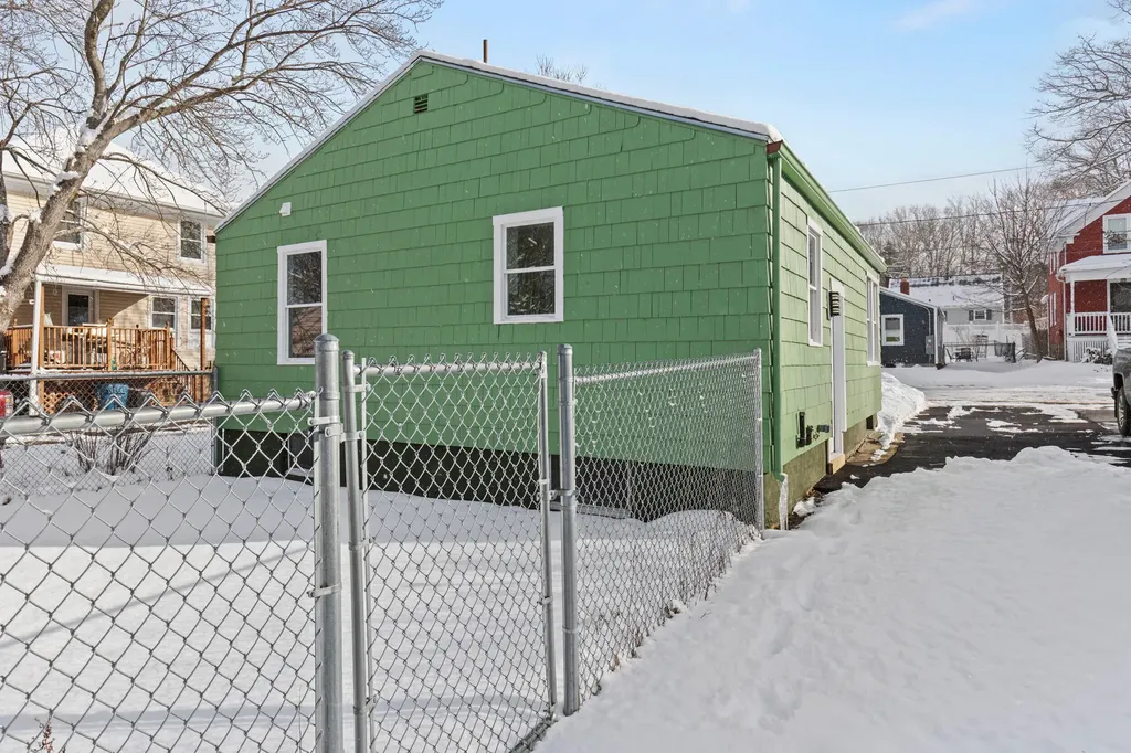 77 Edgewood Avenue Portland ME 04103