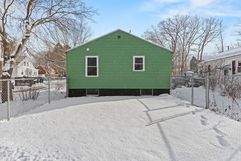 77 Edgewood Avenue Portland ME 04103