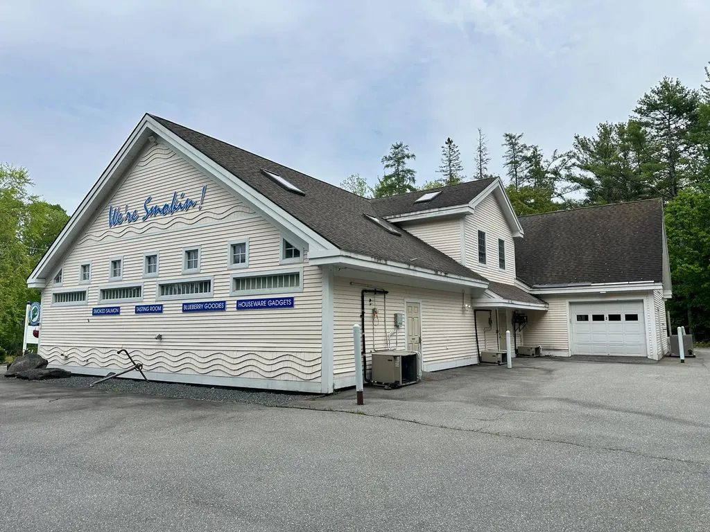 1545 Us-1 Hancock ME 04640