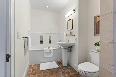 94 Neal Street Portland ME 04102