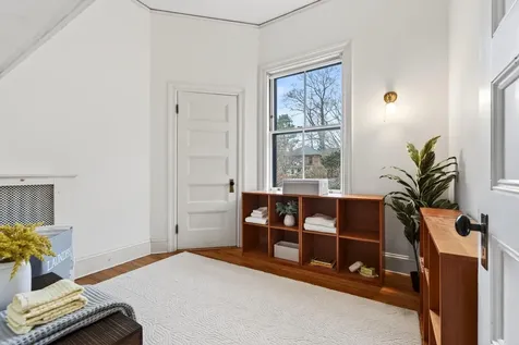 94 Neal Street Portland ME 04102