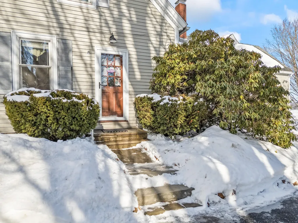 45 Elm Street Sabattus ME 04280