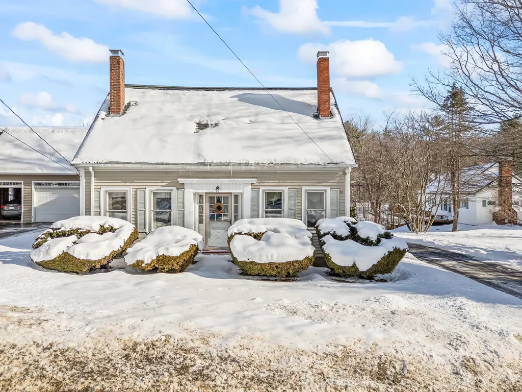 45 Elm Street Sabattus ME 04280