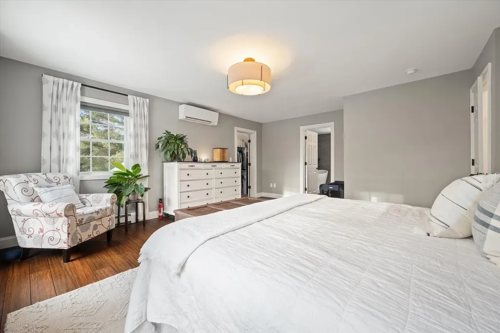 65 Barrett Lane Holden ME 04429