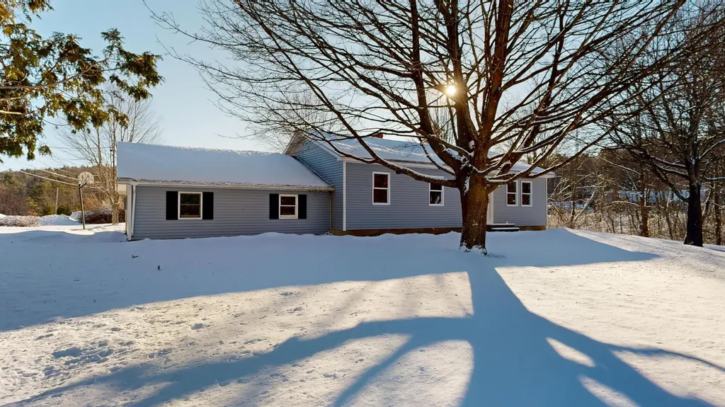 4 Old Lisbon Road Lewiston ME 04240