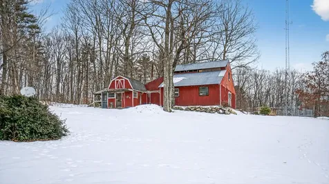 163 Valley Road Raymond ME 04071