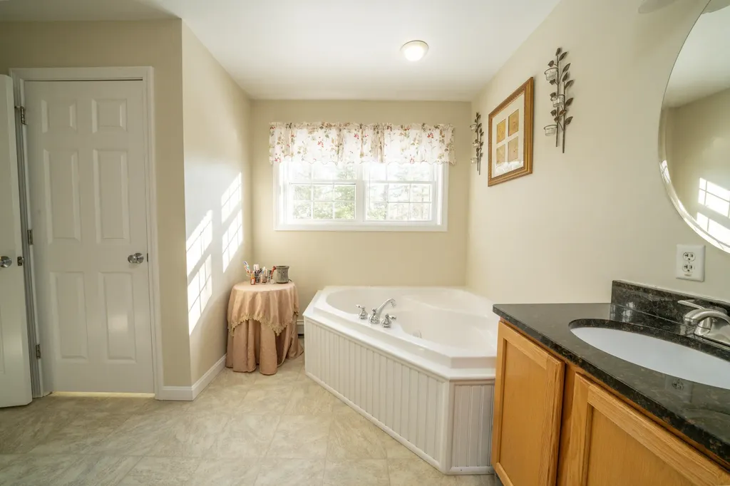 182 Turkey Path Bucksport ME 04416