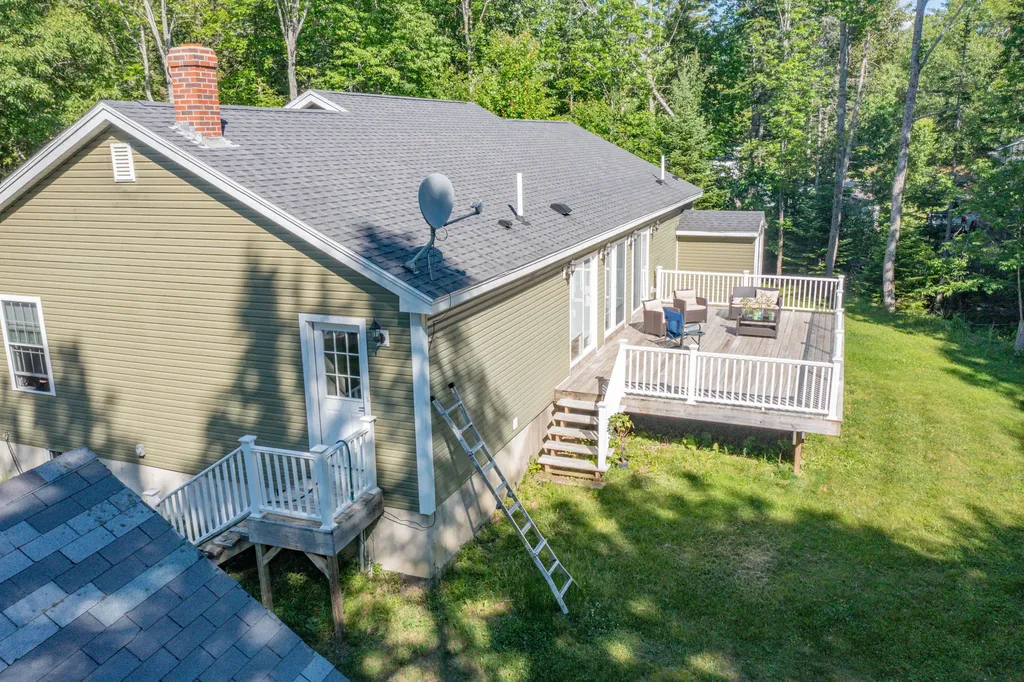182 Turkey Path Bucksport ME 04416