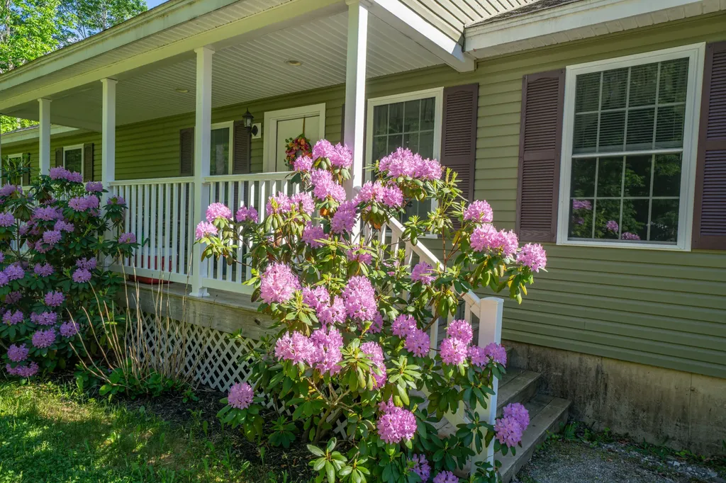 182 Turkey Path Bucksport ME 04416