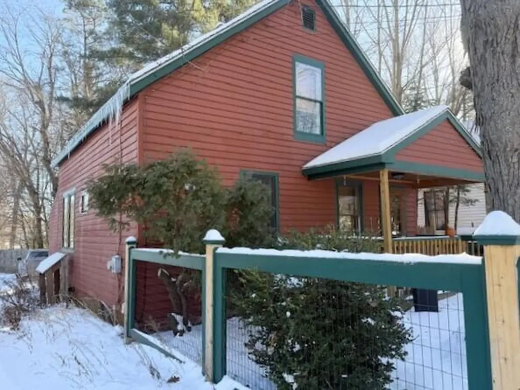 129 First Rangeway Waterville ME 04901