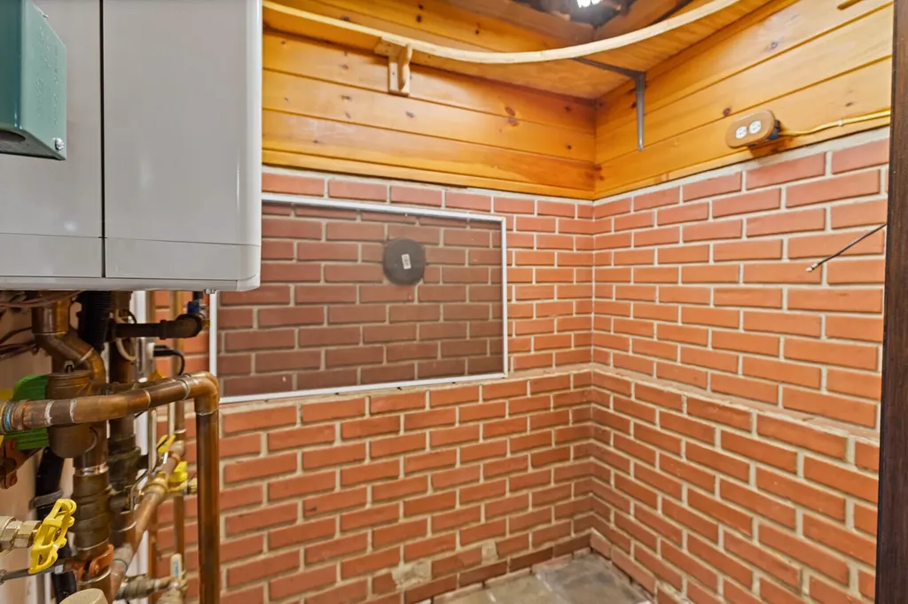 50 Louise Avenue Waterville ME 04901
