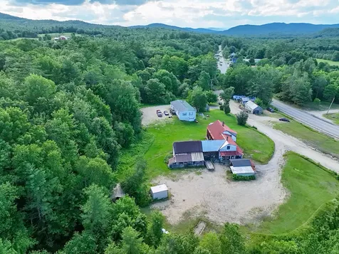 19 Knox Road Peru ME 04290