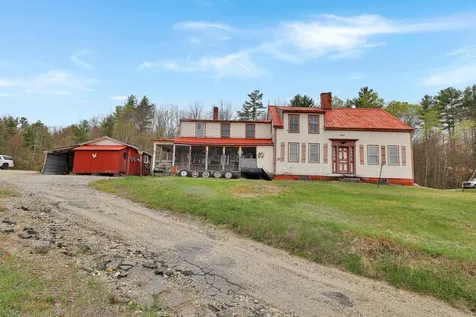 19 Knox Road Peru ME 04290