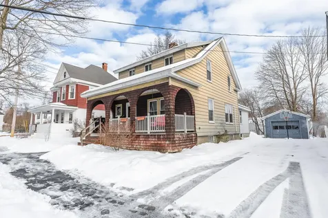 211 Maple Street Bangor ME 04401