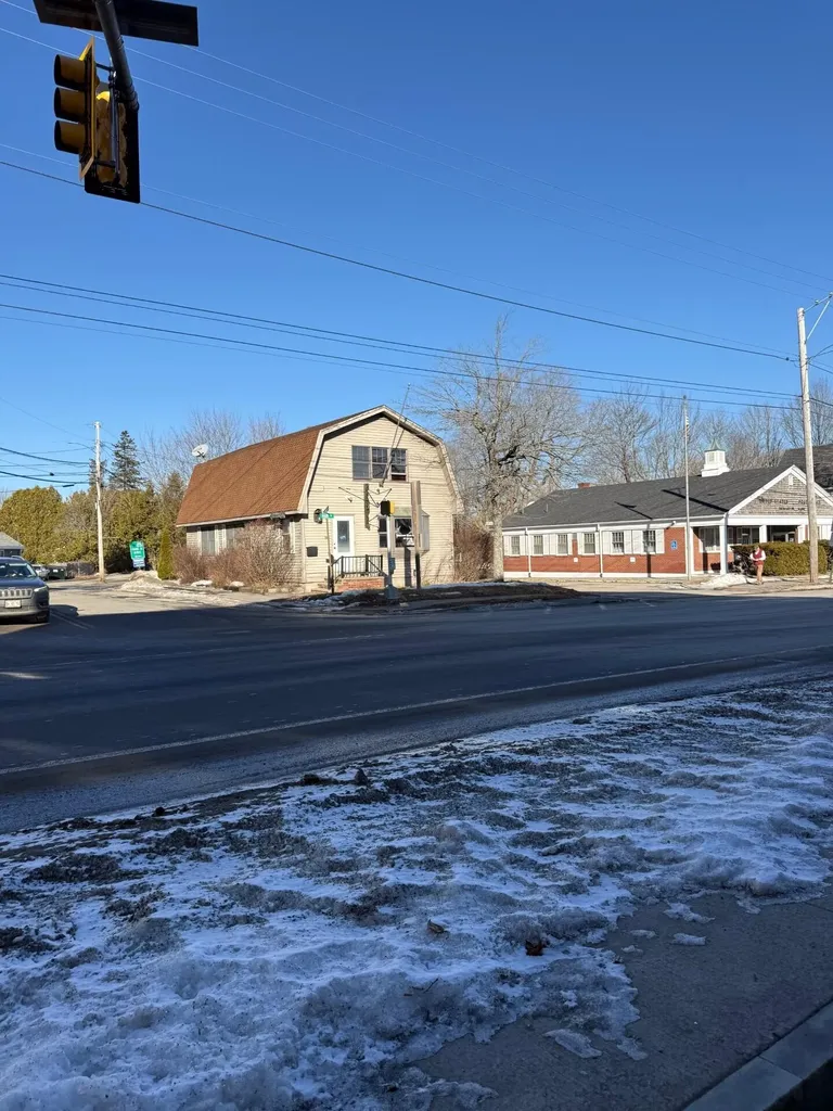 145 Main Street Thomaston ME 04861