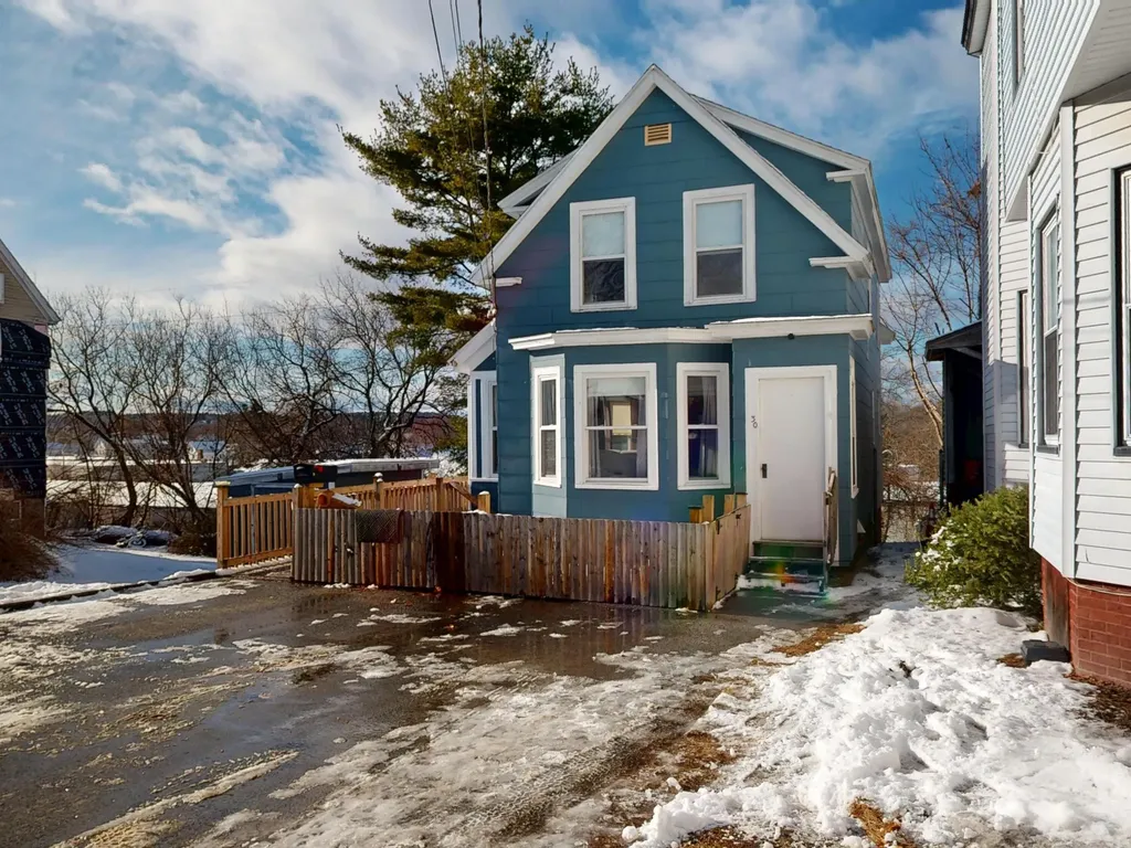 30 Cottage Street Lewiston ME 04240