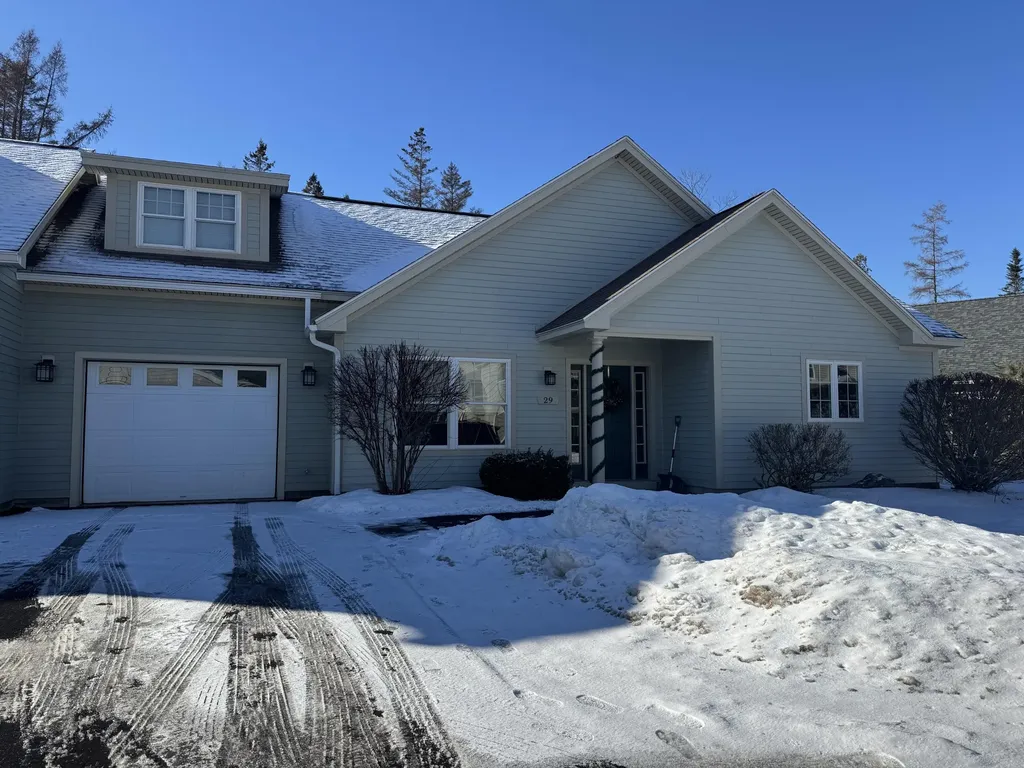 29 Pebble Creek Orrington ME 04474