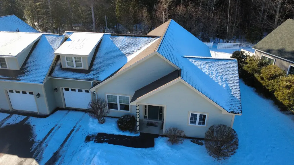 29 Pebble Creek Orrington ME 04474