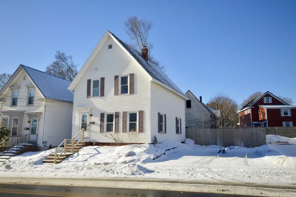 131 Parker Street Brewer ME 04412
