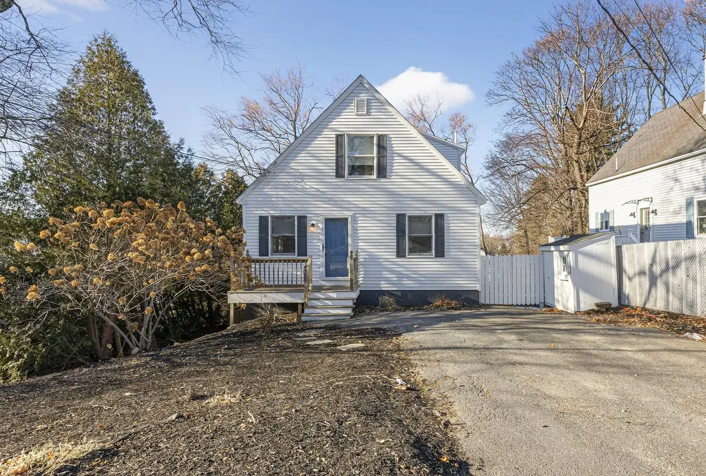 41 Grand Street South Portland ME 04106