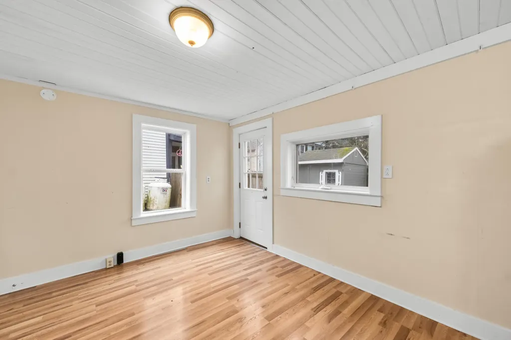 5 Bunker Street Rockland ME 04841