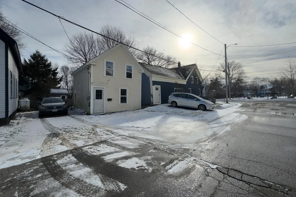 5 Bunker Street Rockland ME 04841