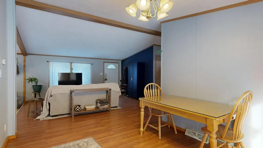 10 Smart Lane Monmouth ME 04259