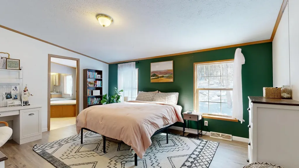 10 Smart Lane Monmouth ME 04259
