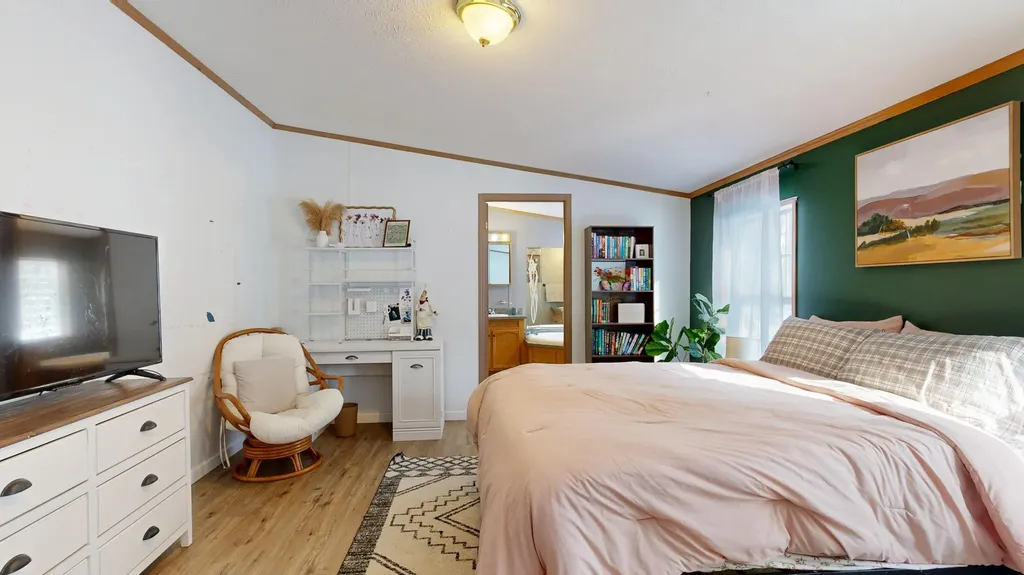 10 Smart Lane Monmouth ME 04259