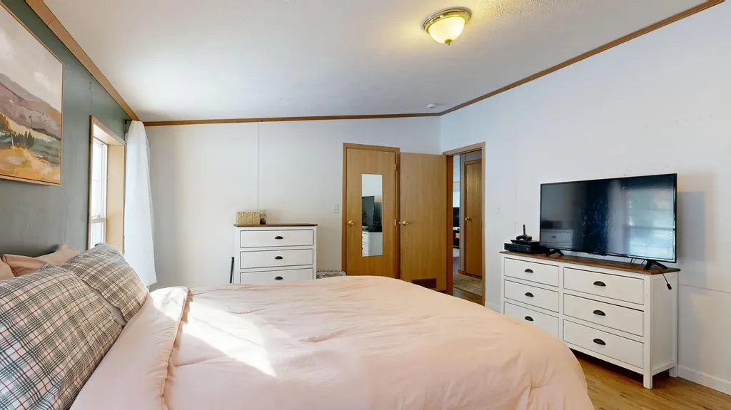 10 Smart Lane Monmouth ME 04259