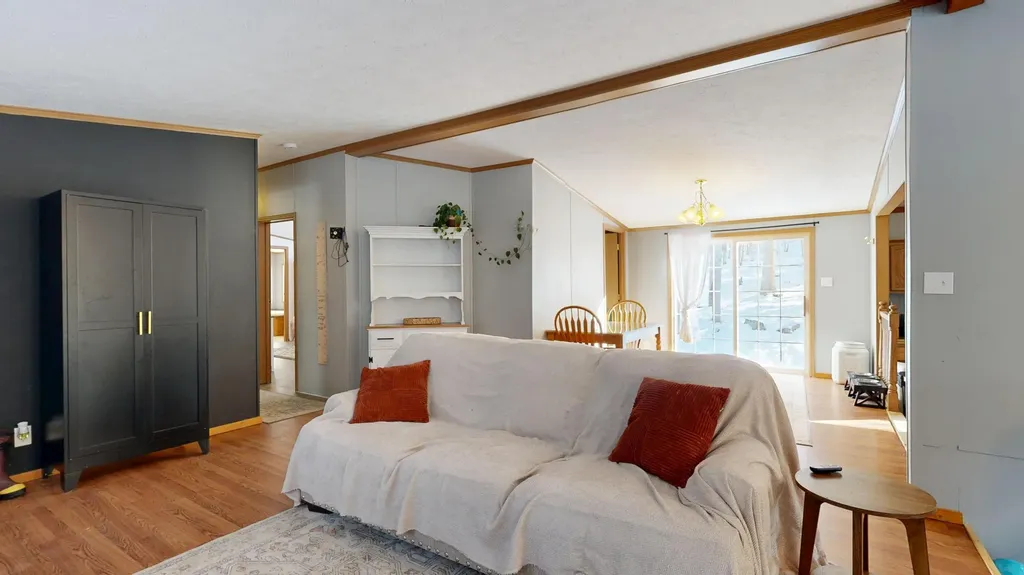 10 Smart Lane Monmouth ME 04259