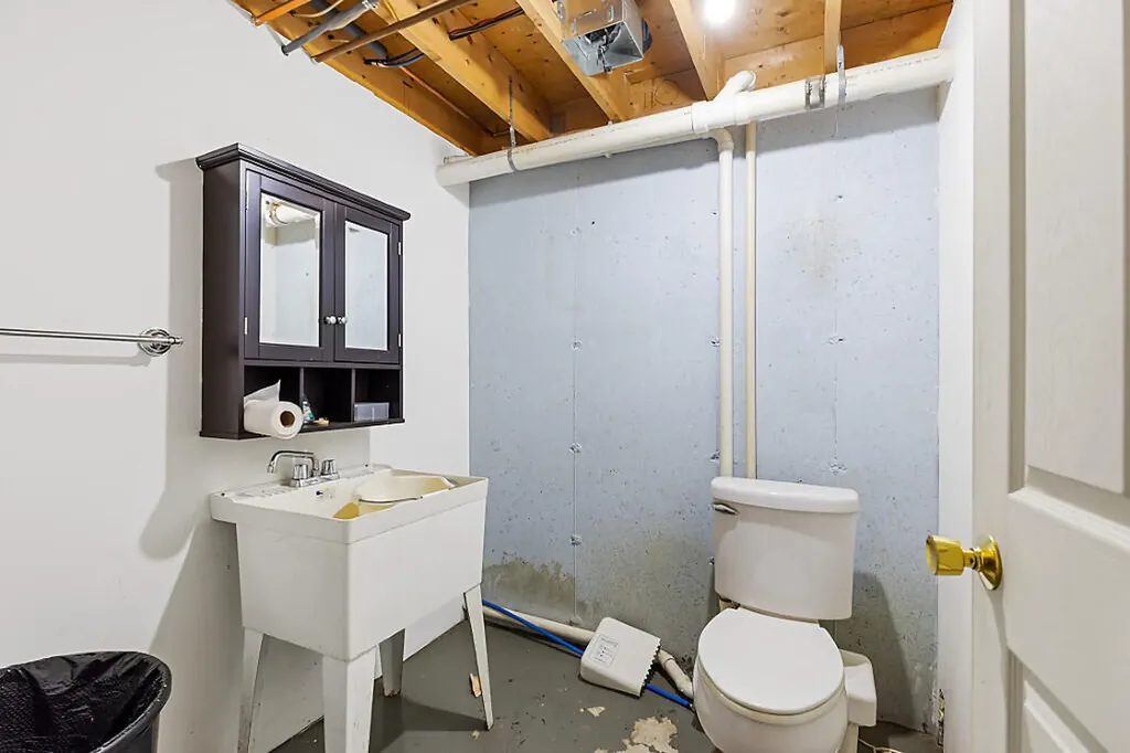 336 Main Street Winthrop ME 04364