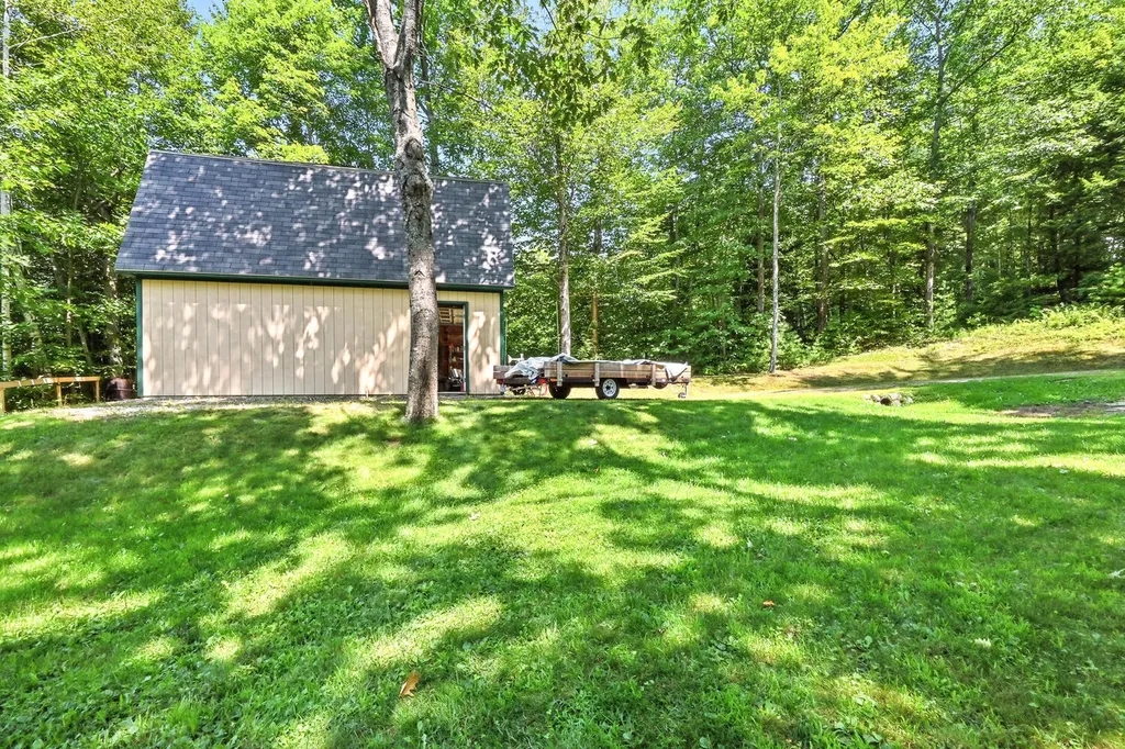 418 East Shore Road Peru ME 04290