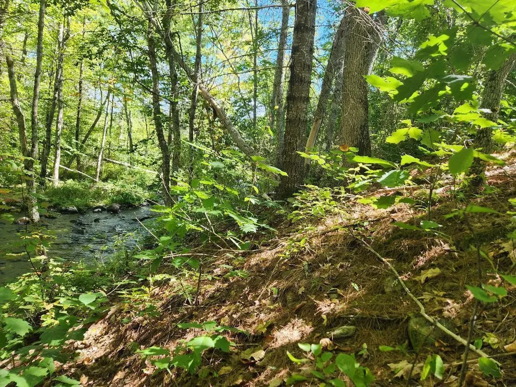 28 Cemetery Road Montville ME 04941