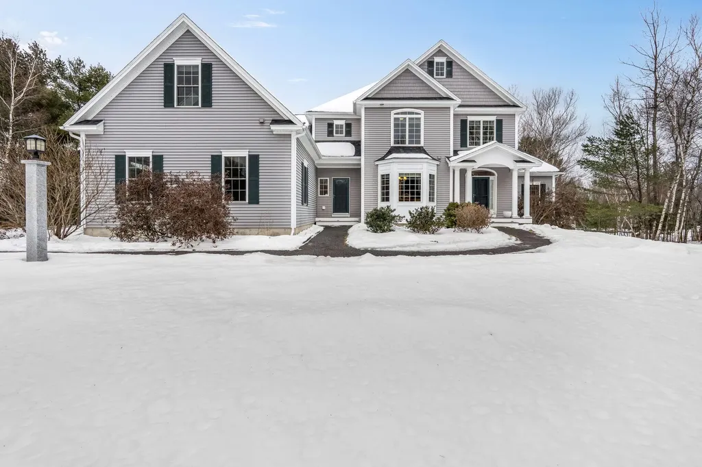 62 Tamarack Trail Bangor ME 04401