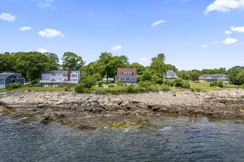 4 Hamlin Place York ME 03909