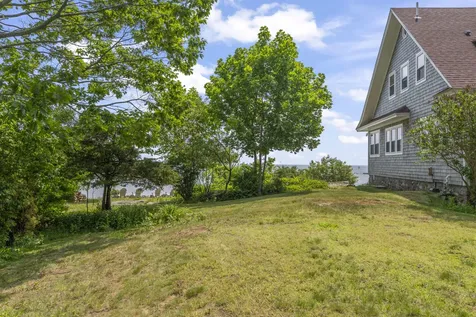 4 Hamlin Place York ME 03909