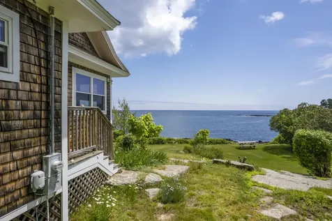 4 Hamlin Place York ME 03909