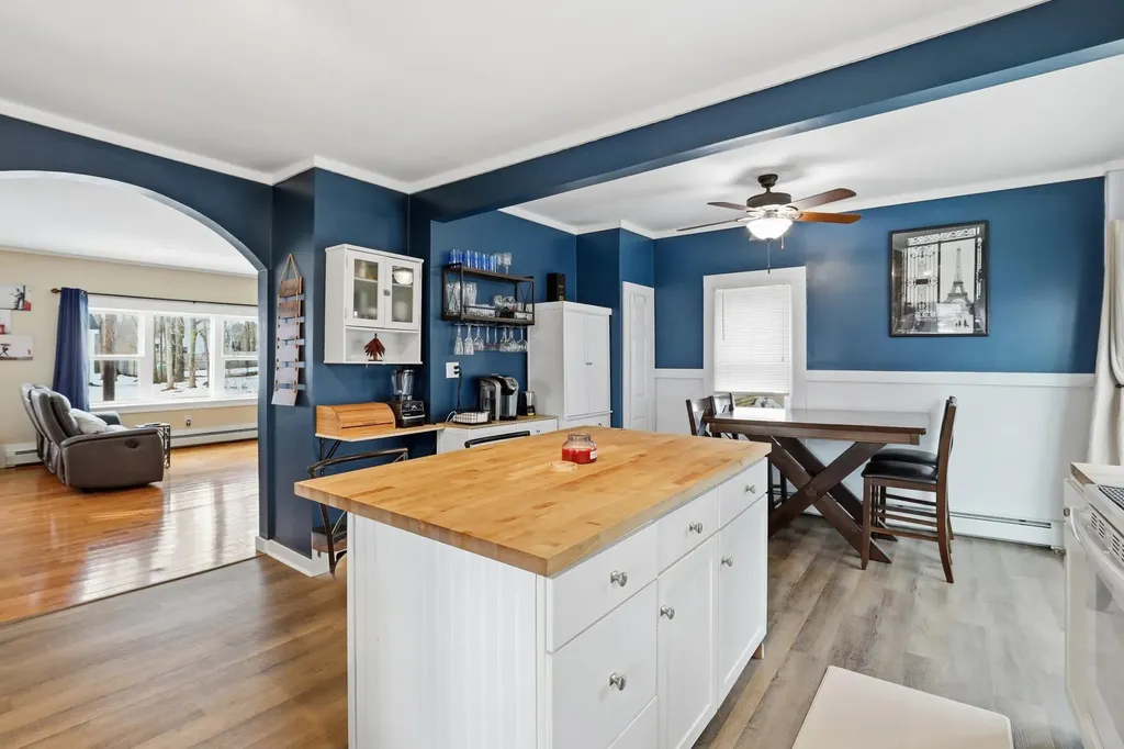 16 Bridge Street Berwick ME 03901