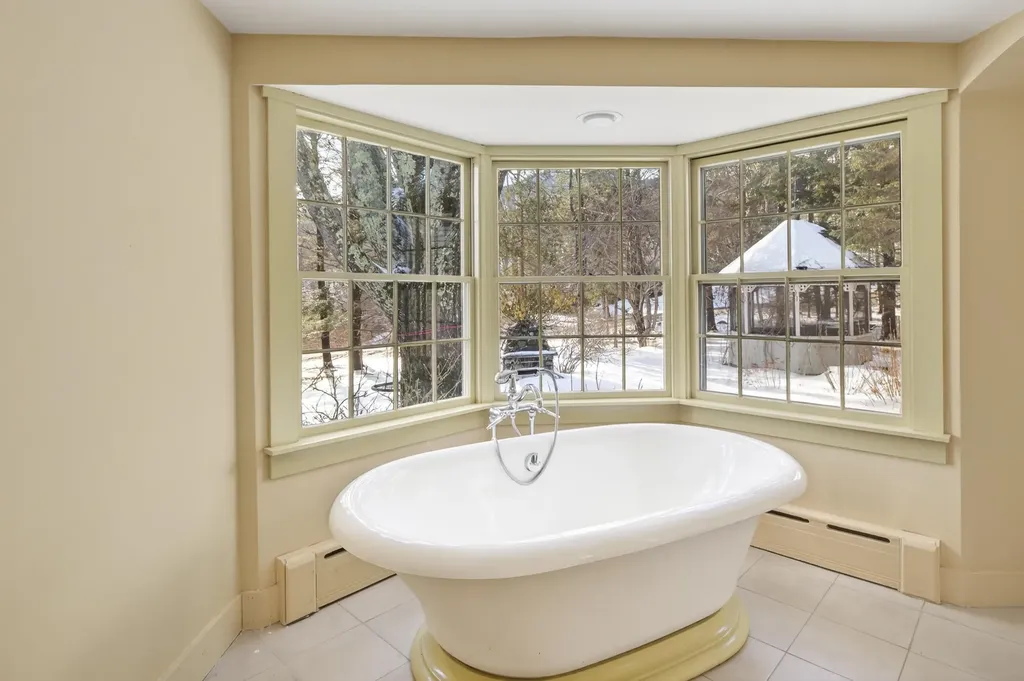 120 Barnestown Road Camden ME 04843
