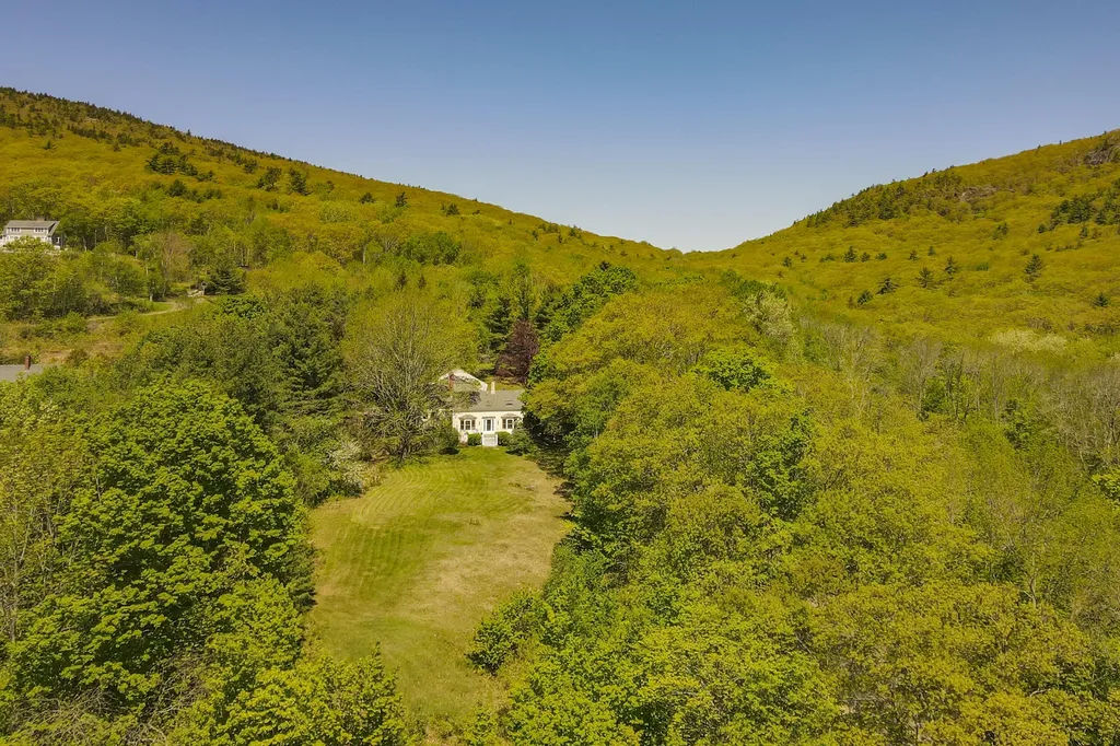 120 Barnestown Road Camden ME 04843