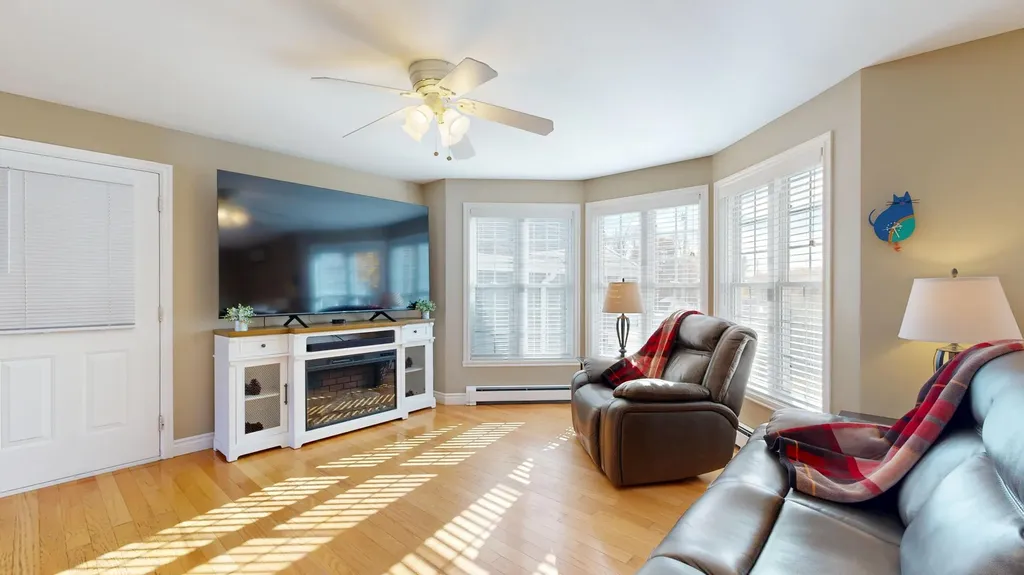 18 Larrabee Road Lewiston ME 04240