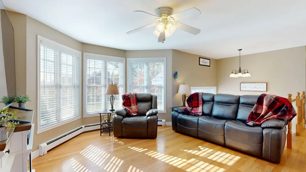 18 Larrabee Road Lewiston ME 04240