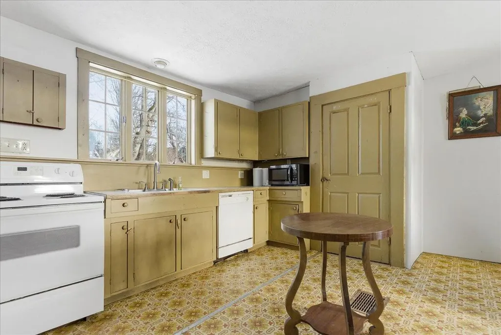 12 Key Hill Road Greene ME 04236