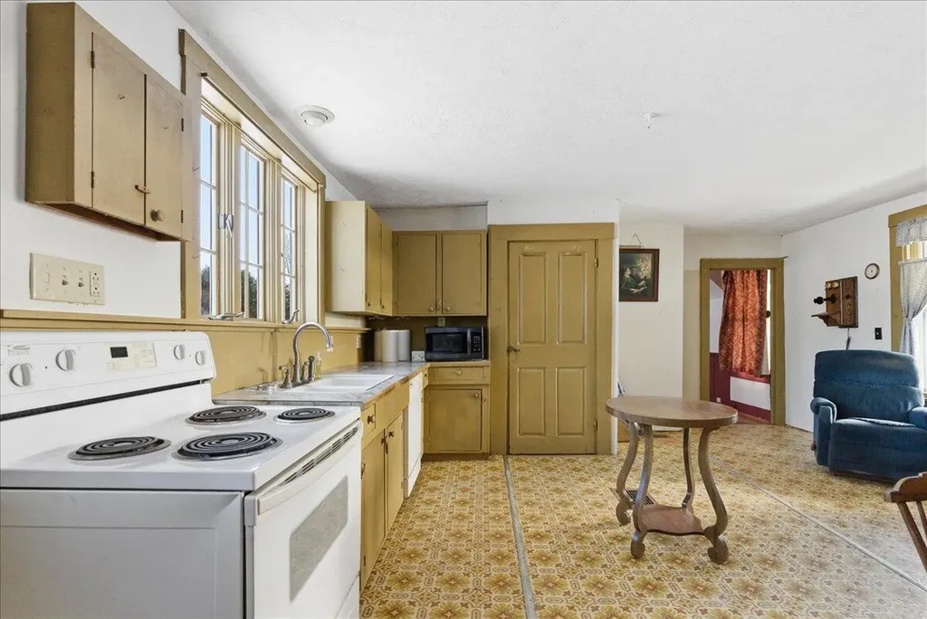12 Key Hill Road Greene ME 04236