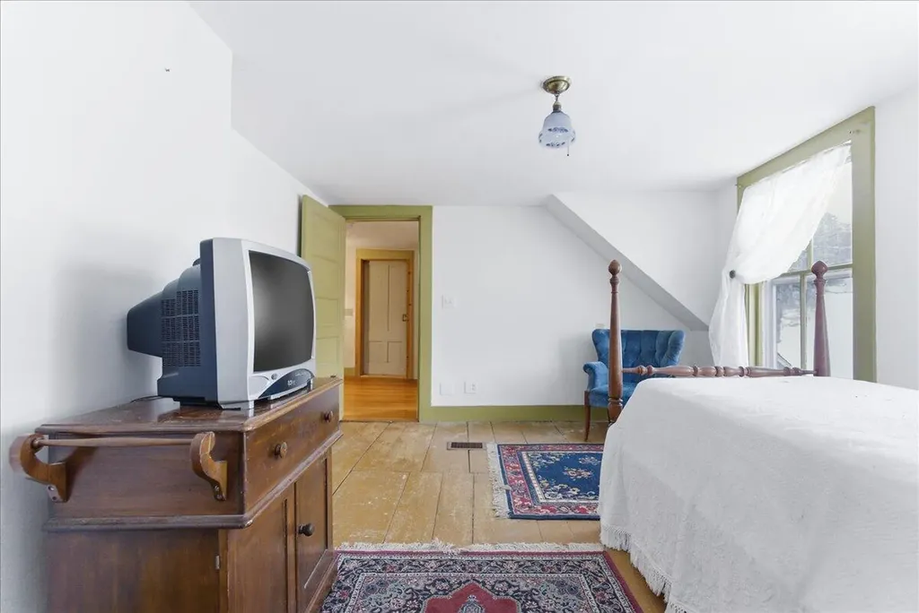 12 Key Hill Road Greene ME 04236