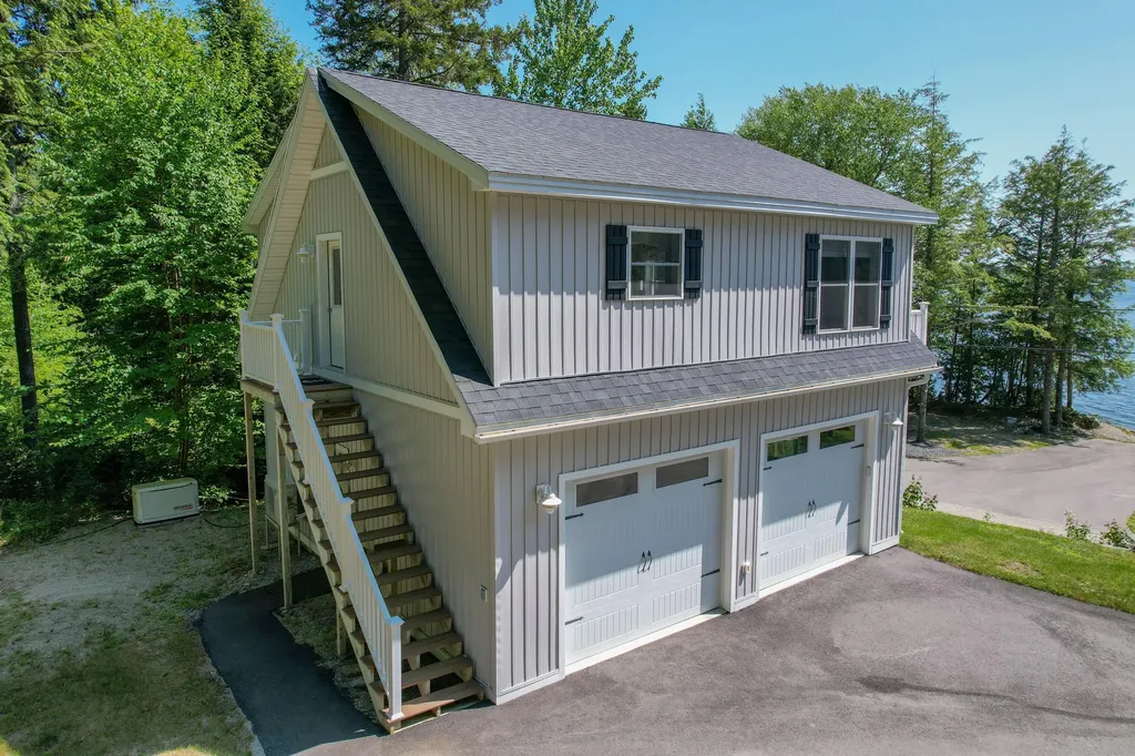 123 Estes Way Eastbrook ME 04634