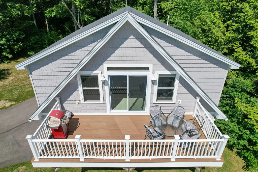 123 Estes Way Eastbrook ME 04634