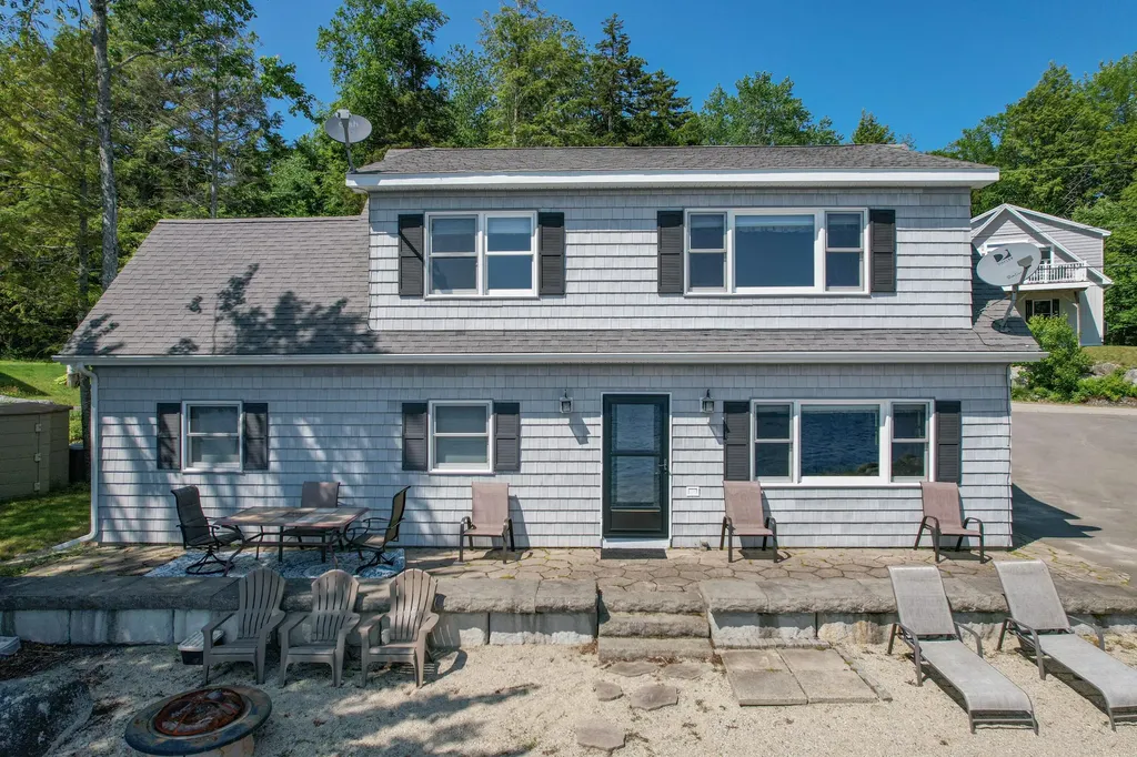 123 Estes Way Eastbrook ME 04634