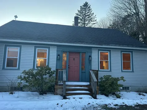 67 High Street Thomaston ME 04861